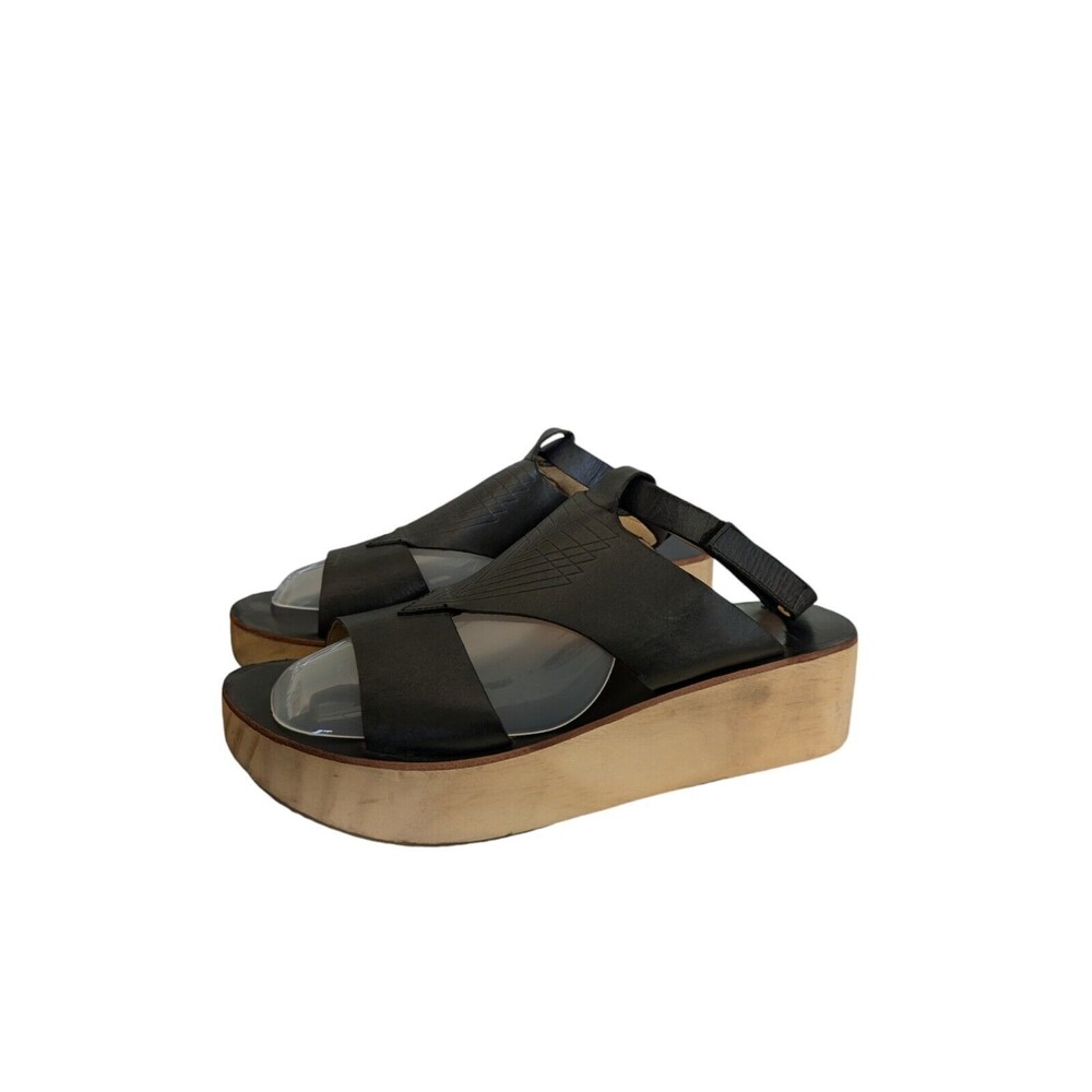Koolaburra Santa Barbara Wood Platform Brown Leather Sandal -Size 9
